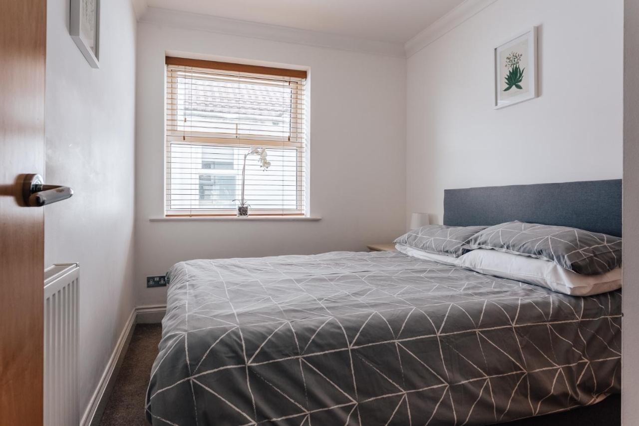 Top Quality Beach Front Apartment Sleep Up To 7 Guests Bournemouth Kültér fotó